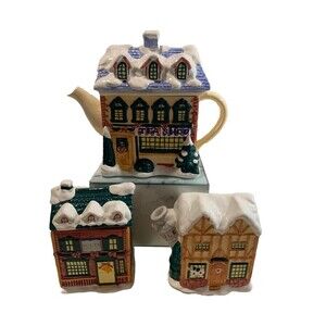 Vintage Cooks Club Christmas Tea Shop Tea Pot Creamer And Sugar EUC